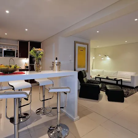 129 On Kloof Nek Apartments Cidade Do Cabo Quarto foto